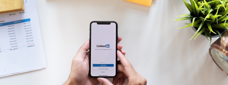 How to find clients on LinkedIn